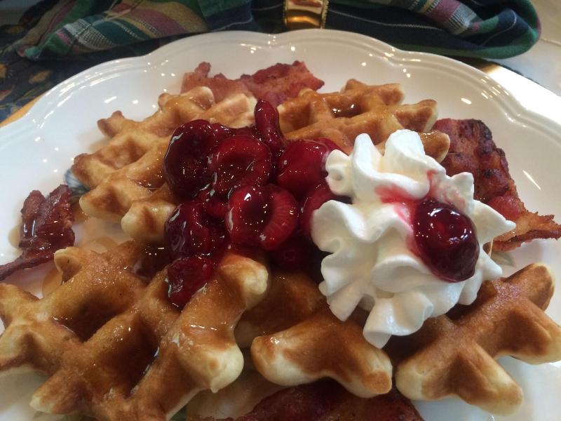Torch Lake Bed & Breakfast image 1
