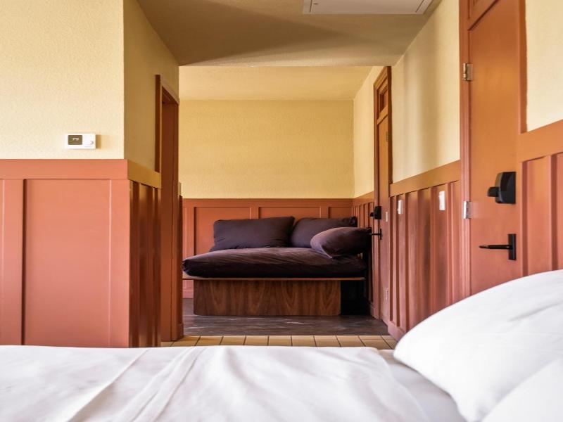 Winnedumah Hotel — general view