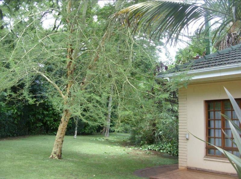12 Fleetwood Lodge image