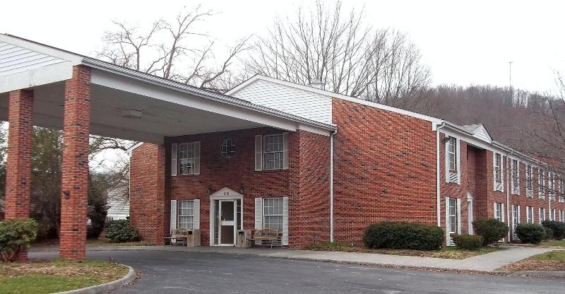Americourt Hotel