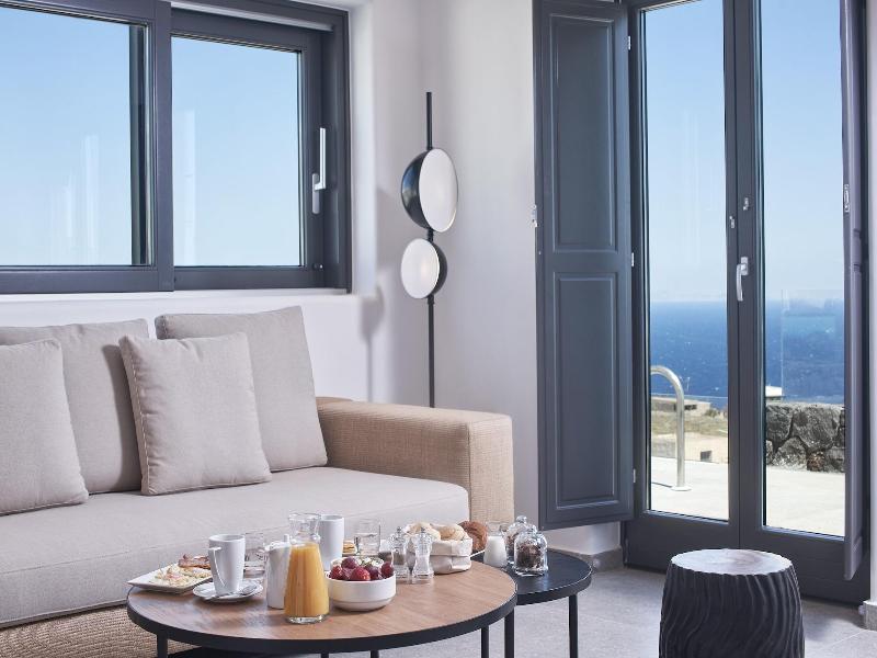 SantAnna Luxury Suites image