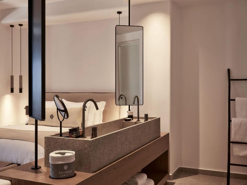 SantAnna Luxury Suites image