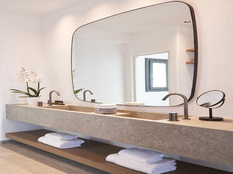 SantAnna Luxury Suites image