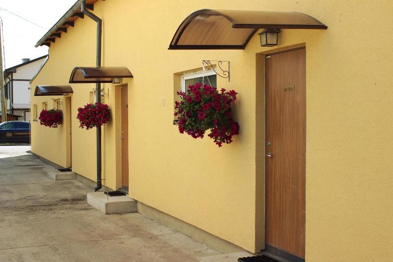 Embrace Guestrooms & Apartments image