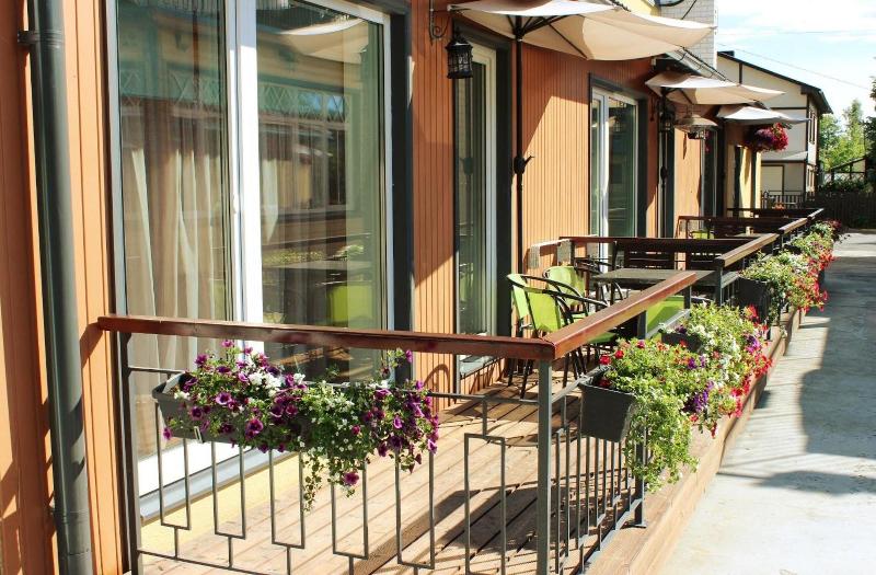 Embrace Guestrooms & Apartments image