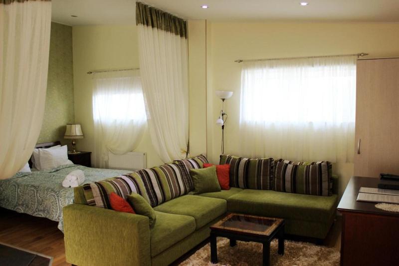 Embrace Guestrooms & Apartments image