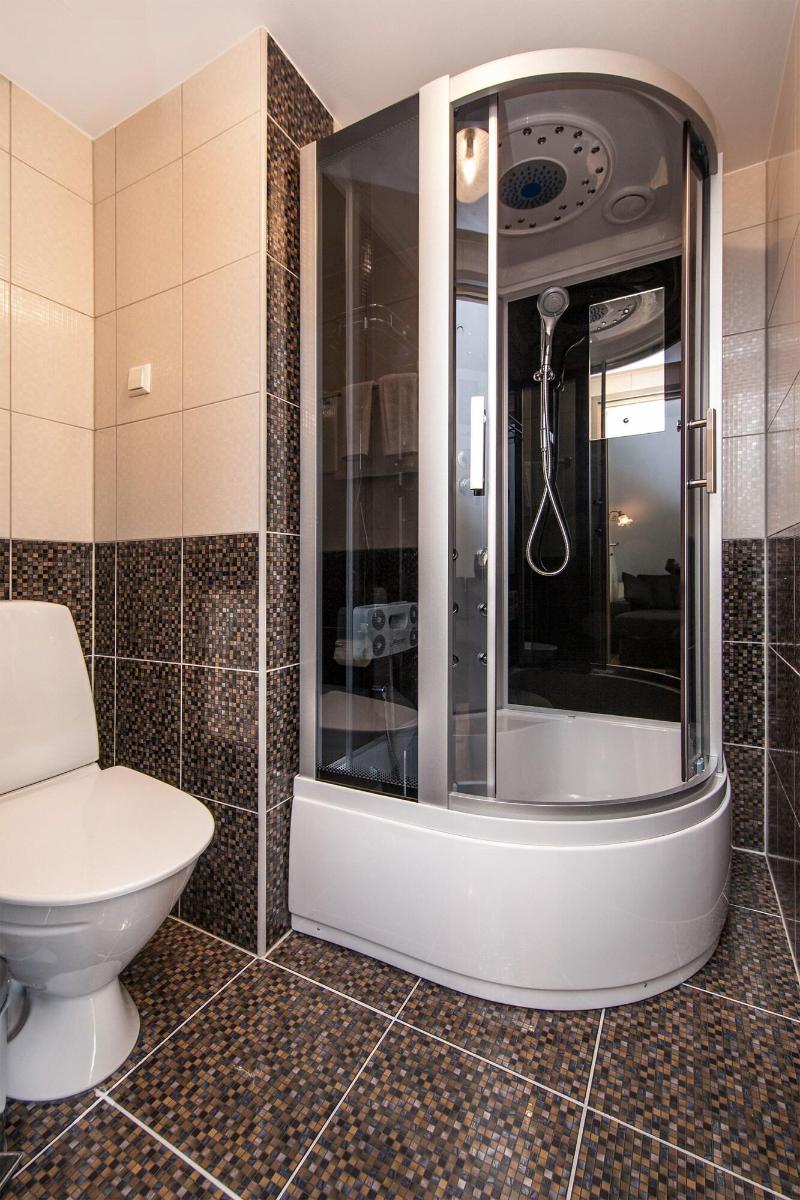 Embrace Guestrooms & Apartments image