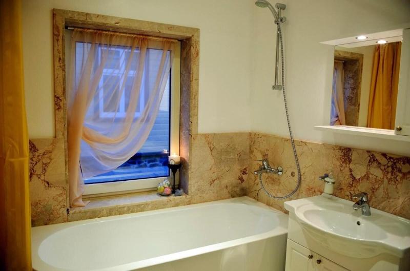 Embrace Guestrooms & Apartments image