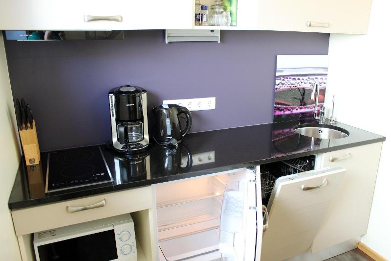 Embrace Guestrooms & Apartments image