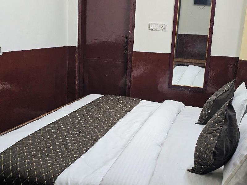 Sri Sai Inn image