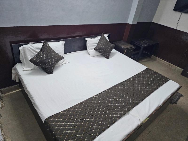 Sri Sai Inn image