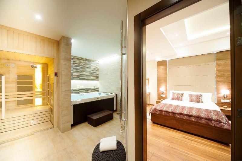 NV Luxury Suites & Spa image