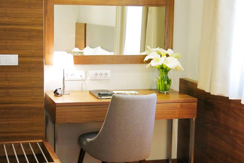 NV Luxury Suites & Spa image