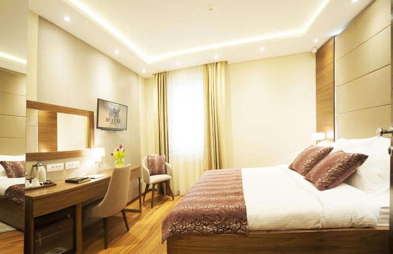 NV Luxury Suites & Spa image