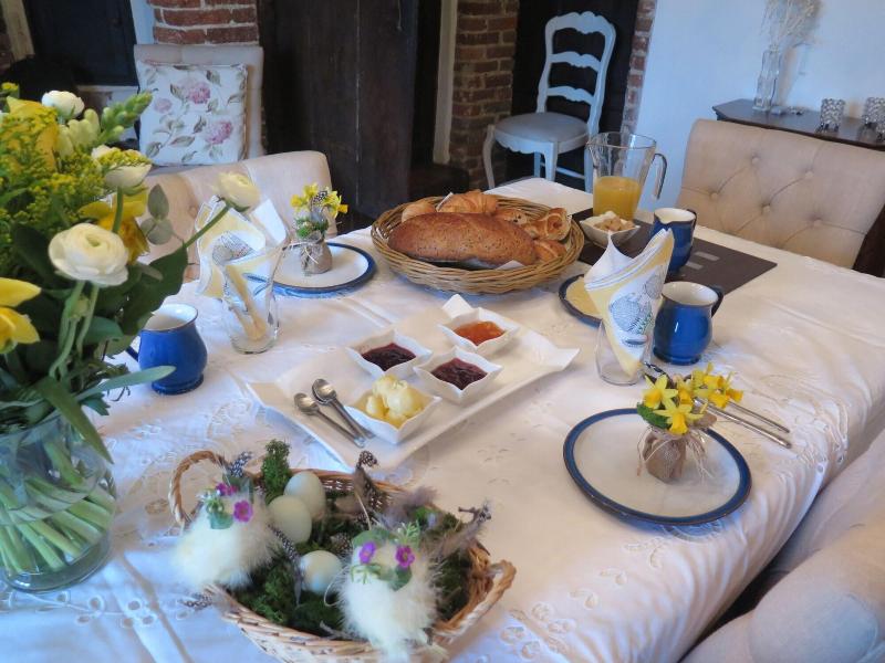 Brunger House image