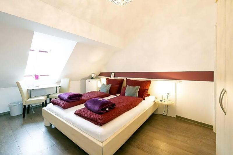 Hotel DAH-Inn image