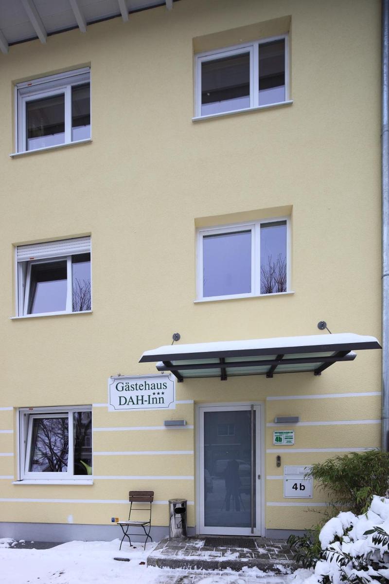 Hotel DAH-Inn image