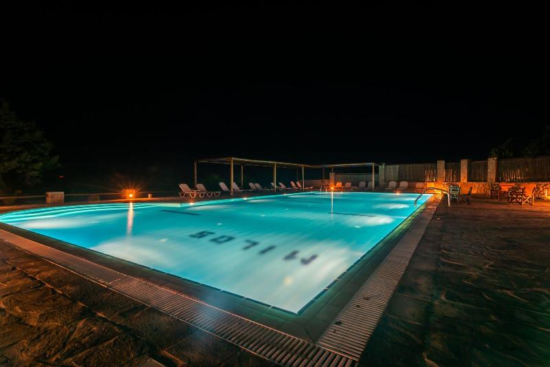 Hotel Milos Resort