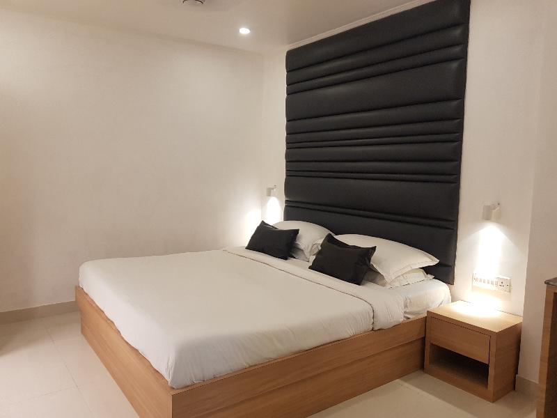 Roland Hotel image