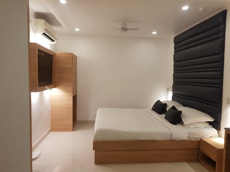 Roland Hotel image