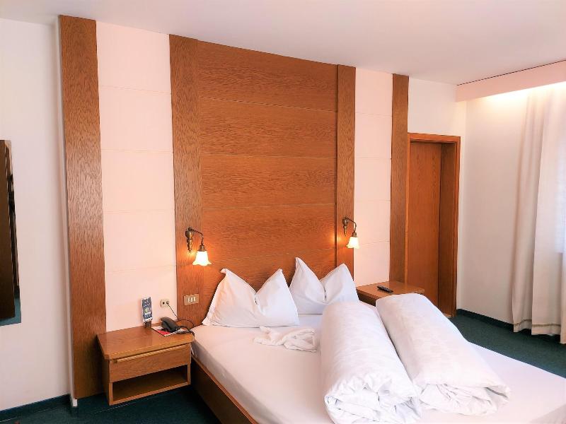 Hotel Schuster image