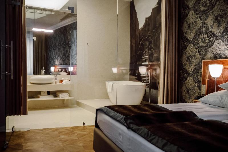 Hotel Alter image