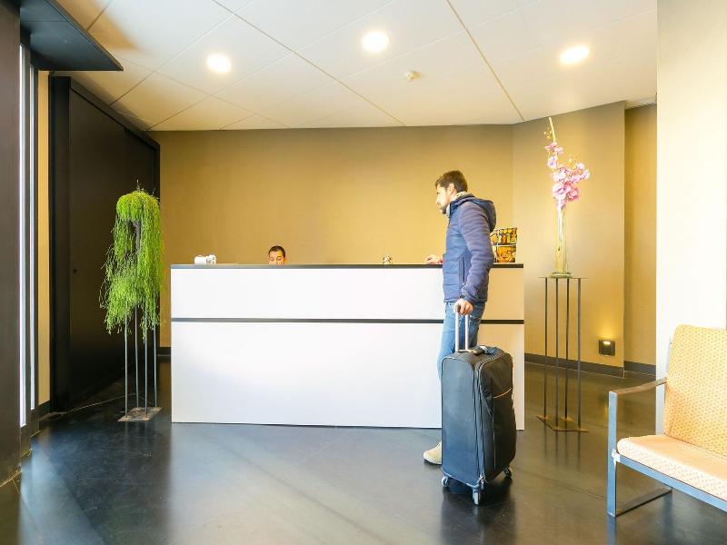 Hotel Montmar image