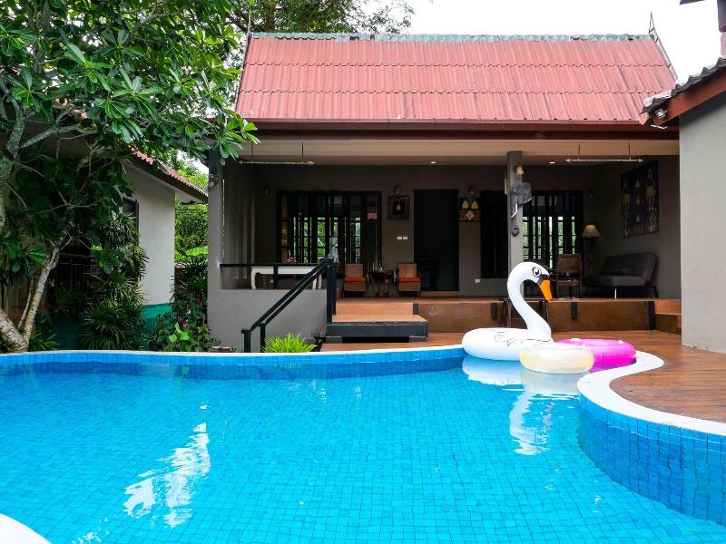 Floraville Phuket Resort image