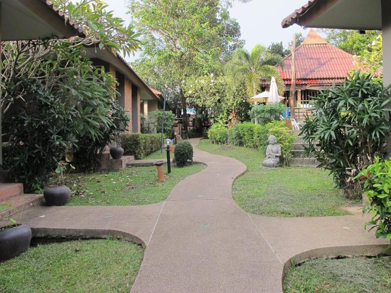 Floraville Phuket Resort image