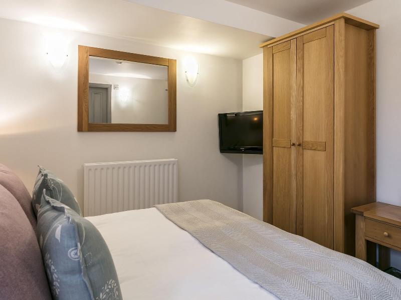 Gamekeepers Inn image