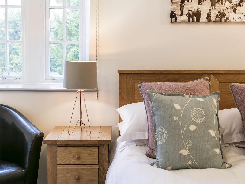 Gamekeepers Inn image