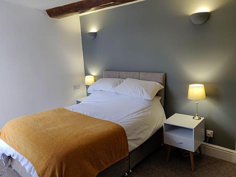 The Fox Inn image