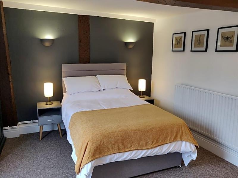 The Fox Inn image