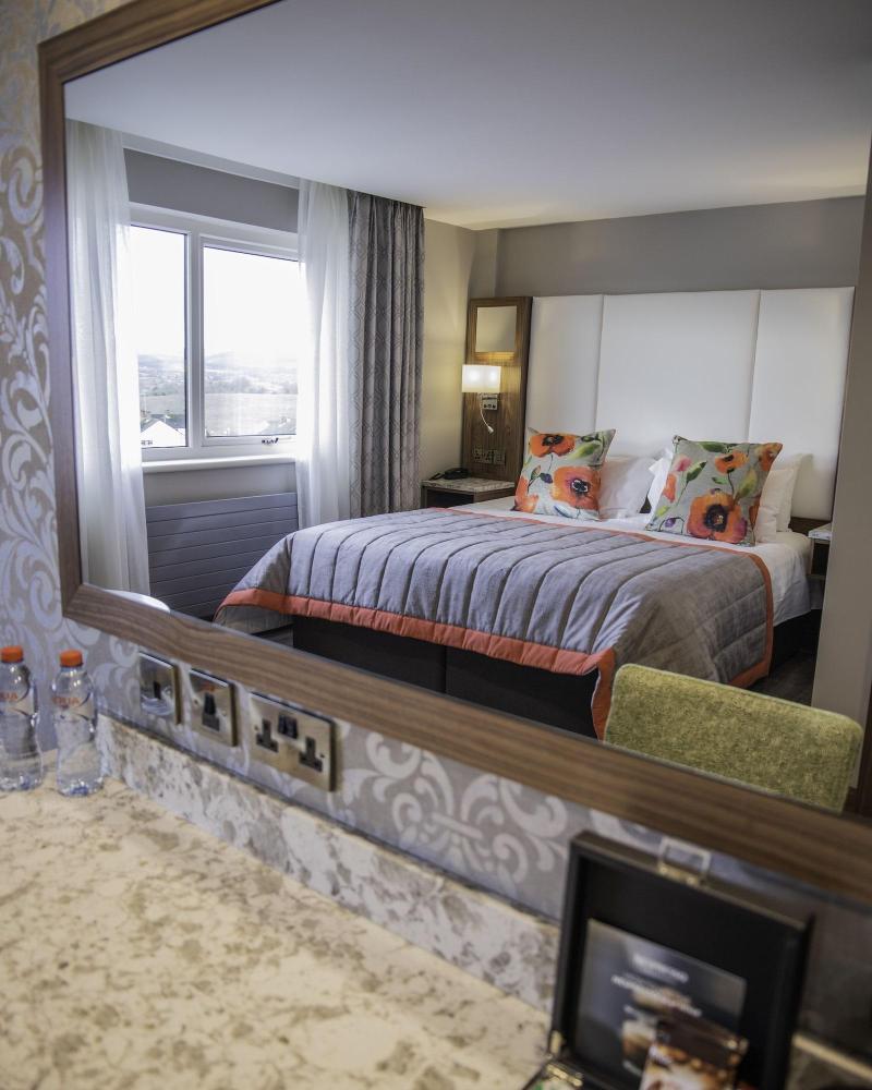 The Valley Hotel image
