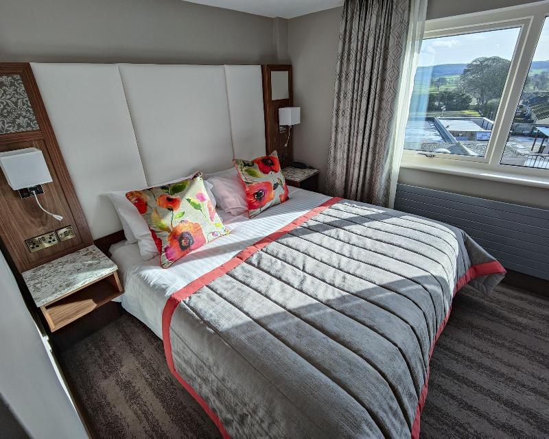 The Valley Hotel image