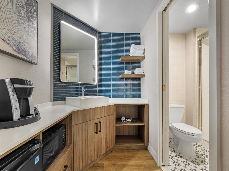 Best Western Potsdam University Park Inn image