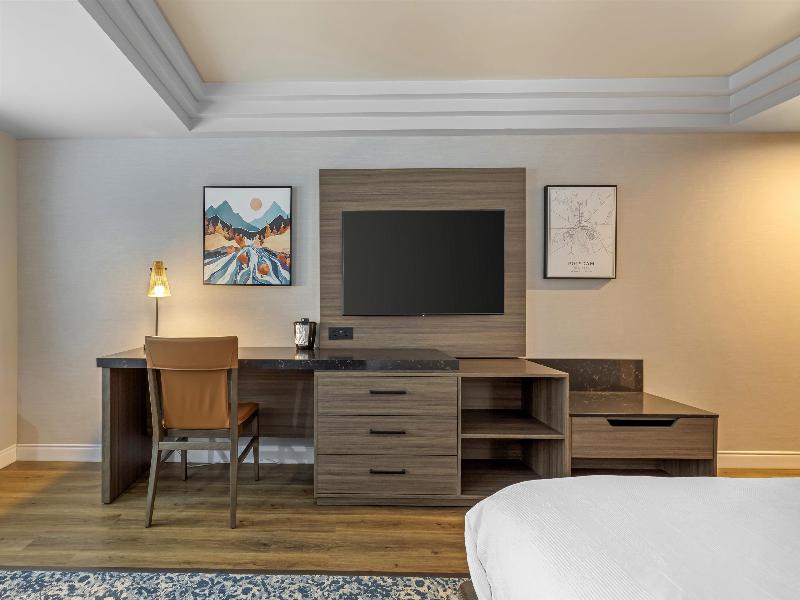 Best Western Potsdam University Park Inn image