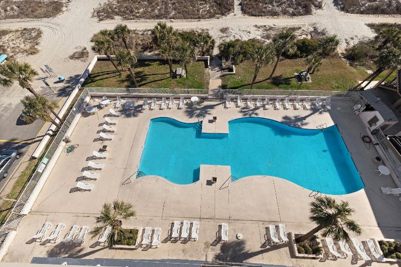 Ocean Crest Inn And Suites