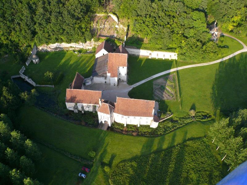 Château-monastère de La Corroirie image