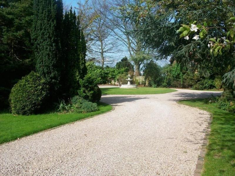 Barncroft Luxury Guest House Near Nec image