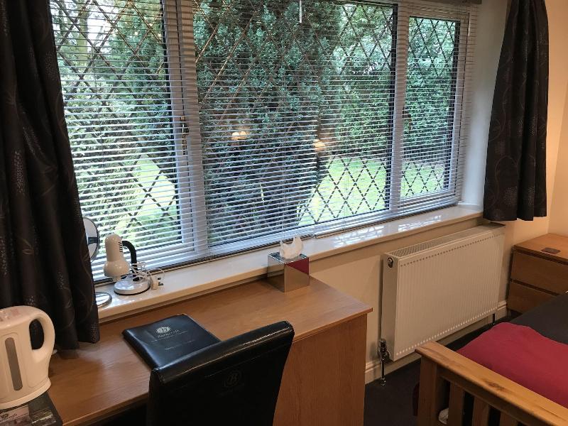Barncroft Luxury Guest House Near Nec image