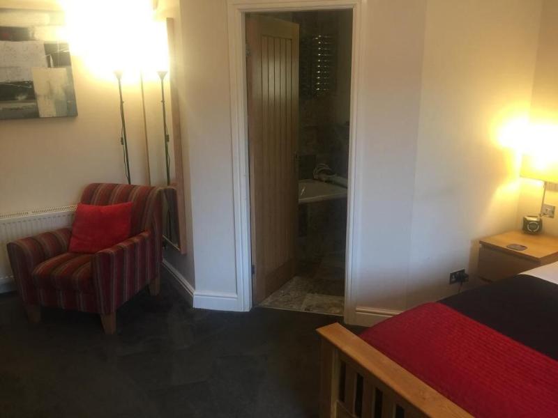 Barncroft Luxury Guest House Near Nec image
