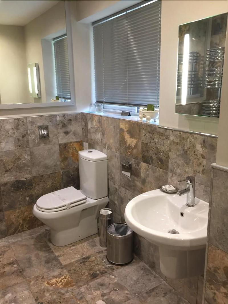 Barncroft Luxury Guest House Near Nec image