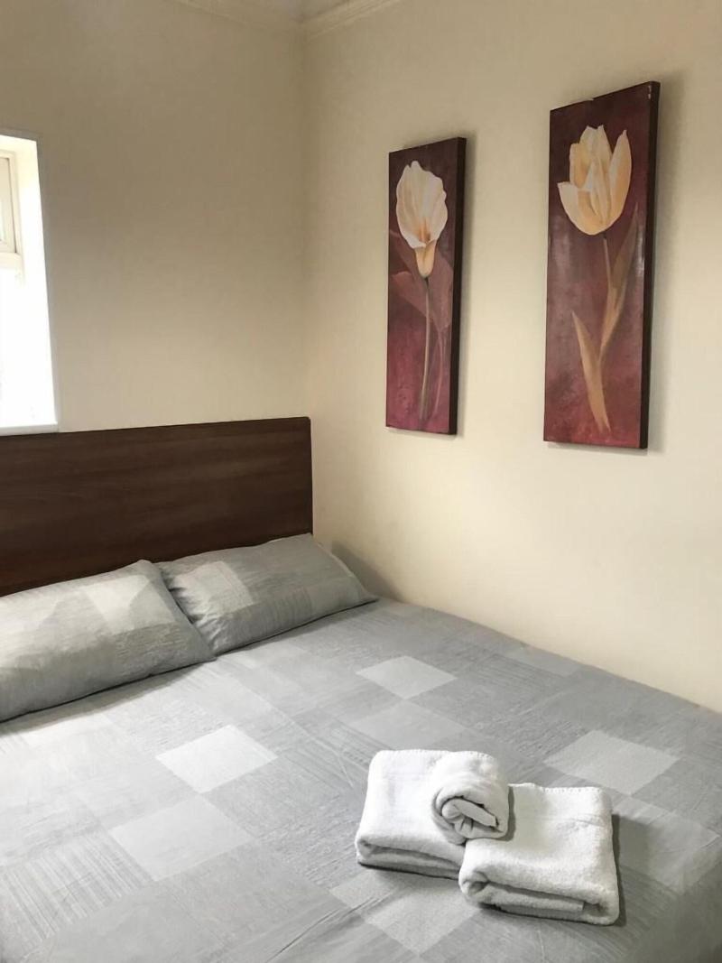 Shanahans B&B with Sports Bar image