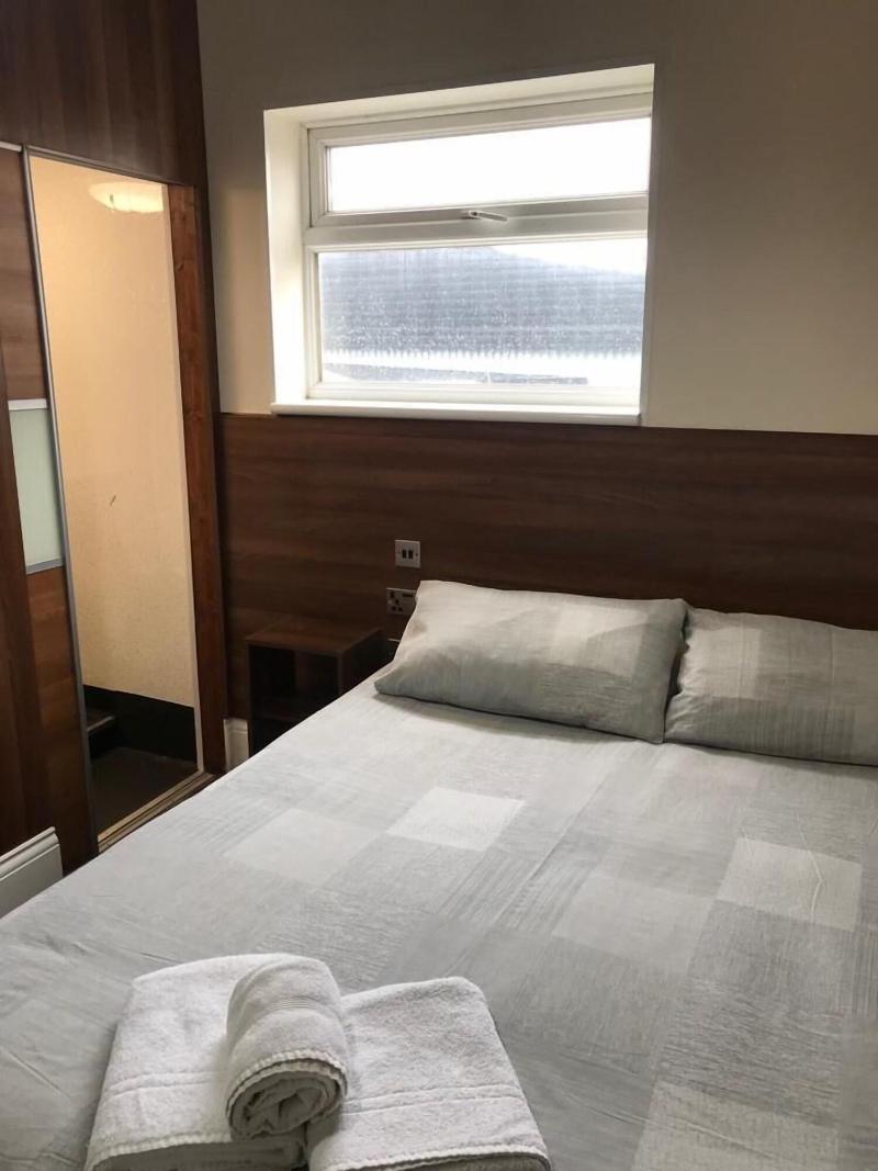 Shanahans B&B with Sports Bar image