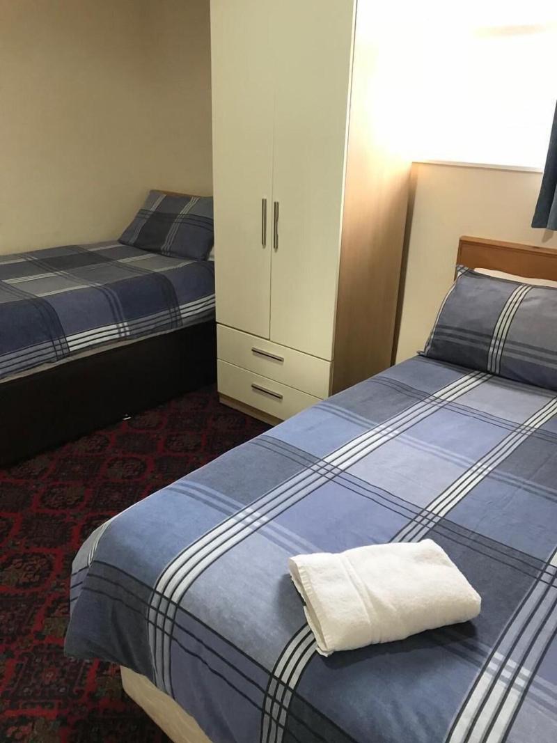 Shanahans B&B with Sports Bar image