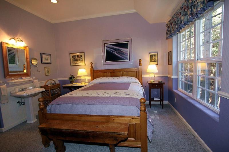 Mccaffrey House Bed And Breakfast Inn image