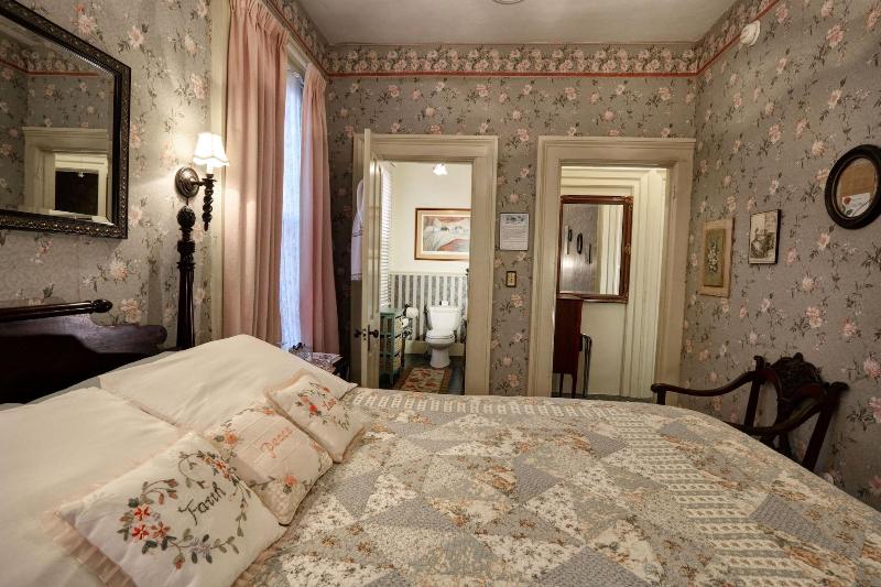 Barrister's Bed & Breakfast image