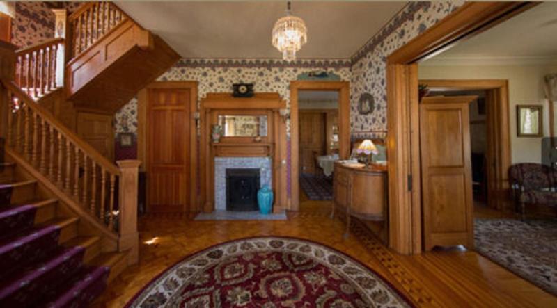 Mcconnell Inn image