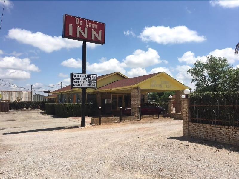 De Leon Inn image
